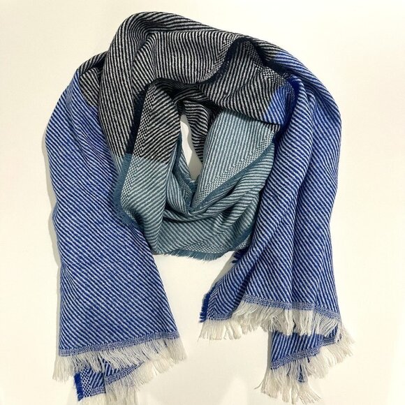 14th & Union Blue & White Striped Knit Scarf Pashmina w/ Fringe Edges - Picture 1 of 3
